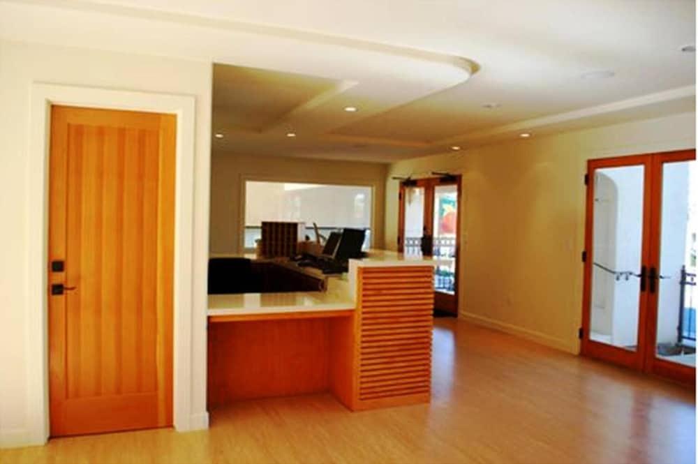 Bella Capri Inn And Suites 카마리오 외부 사진